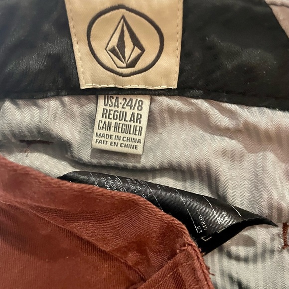 Boys reddish brown volcom pants. Size 10Y/24 - Picture 3 of 4